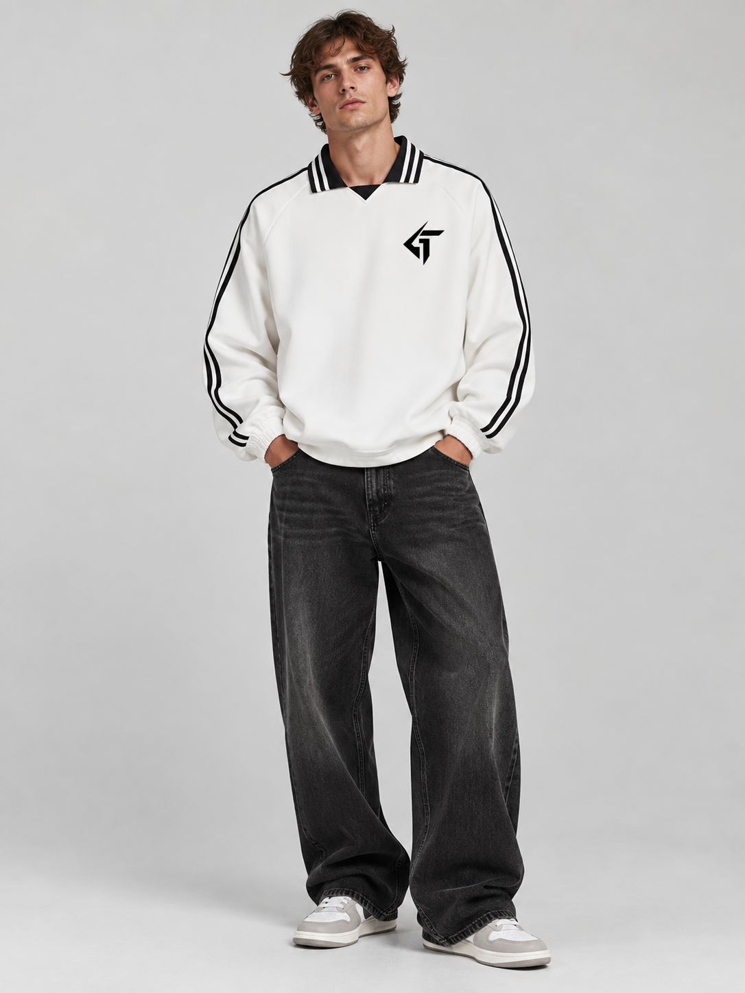 GRYTH White Striped Collar Sweatshirt