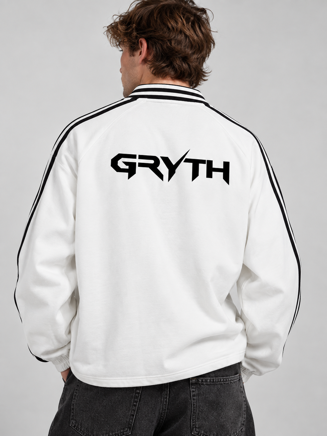 GRYTH White Striped Collar Sweatshirt
