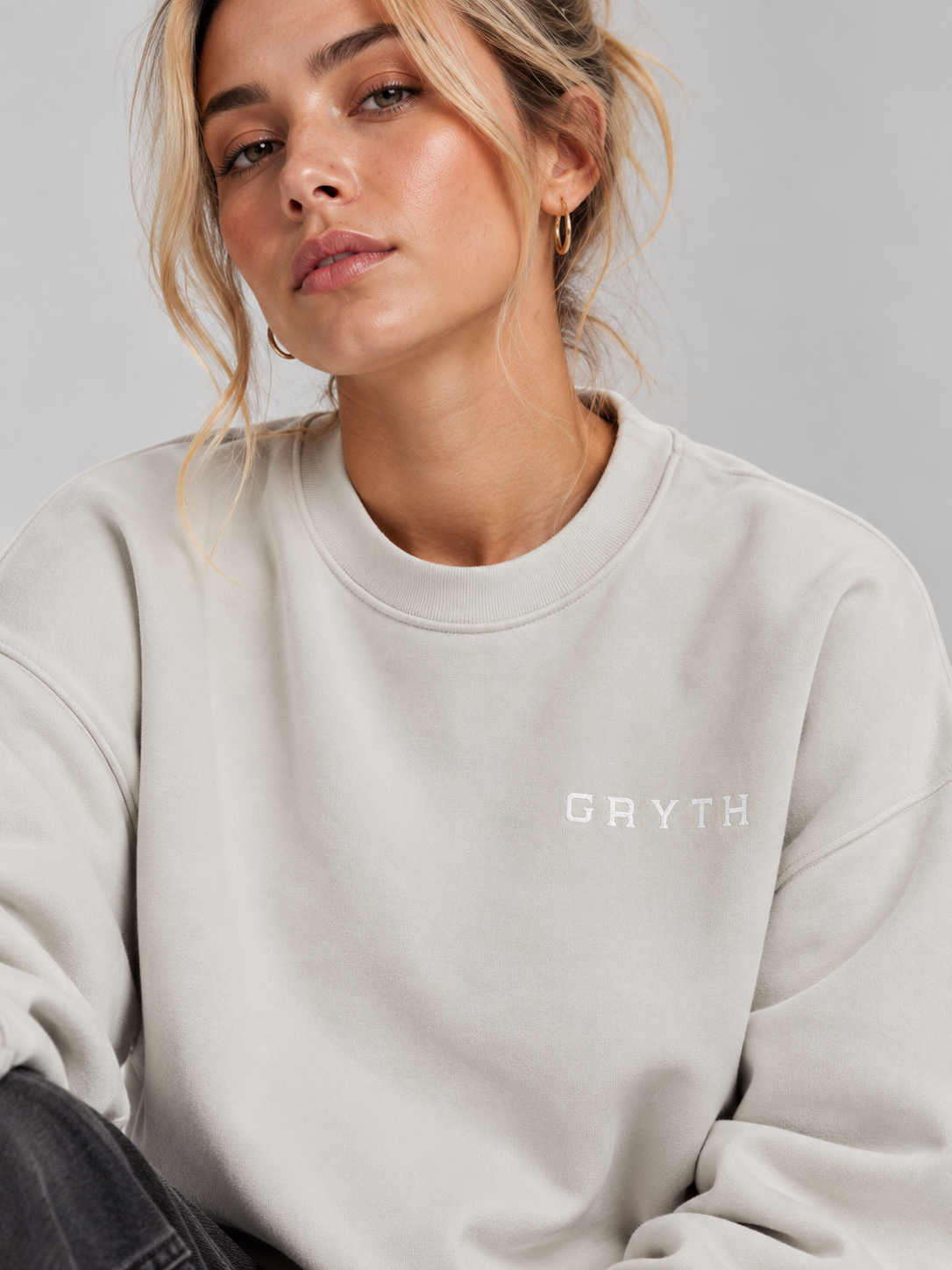 GRYTH Embroided Crewneck Sweatshirt